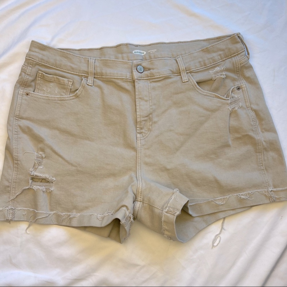 OLD NAVY • Mid Rise Boyfriend Cuffed Hem beige Denim Shorts Size 16